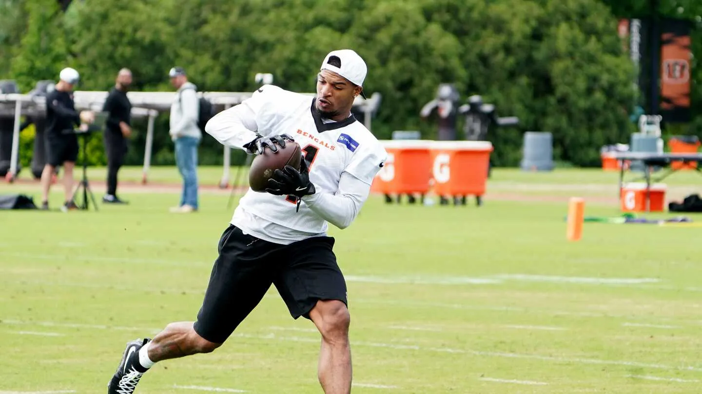 Agar Mulai Lebih Cepat, Ja’Marr Chase Pertanyakan Apakah Starter Bengals Harus Bermain di Pramusim