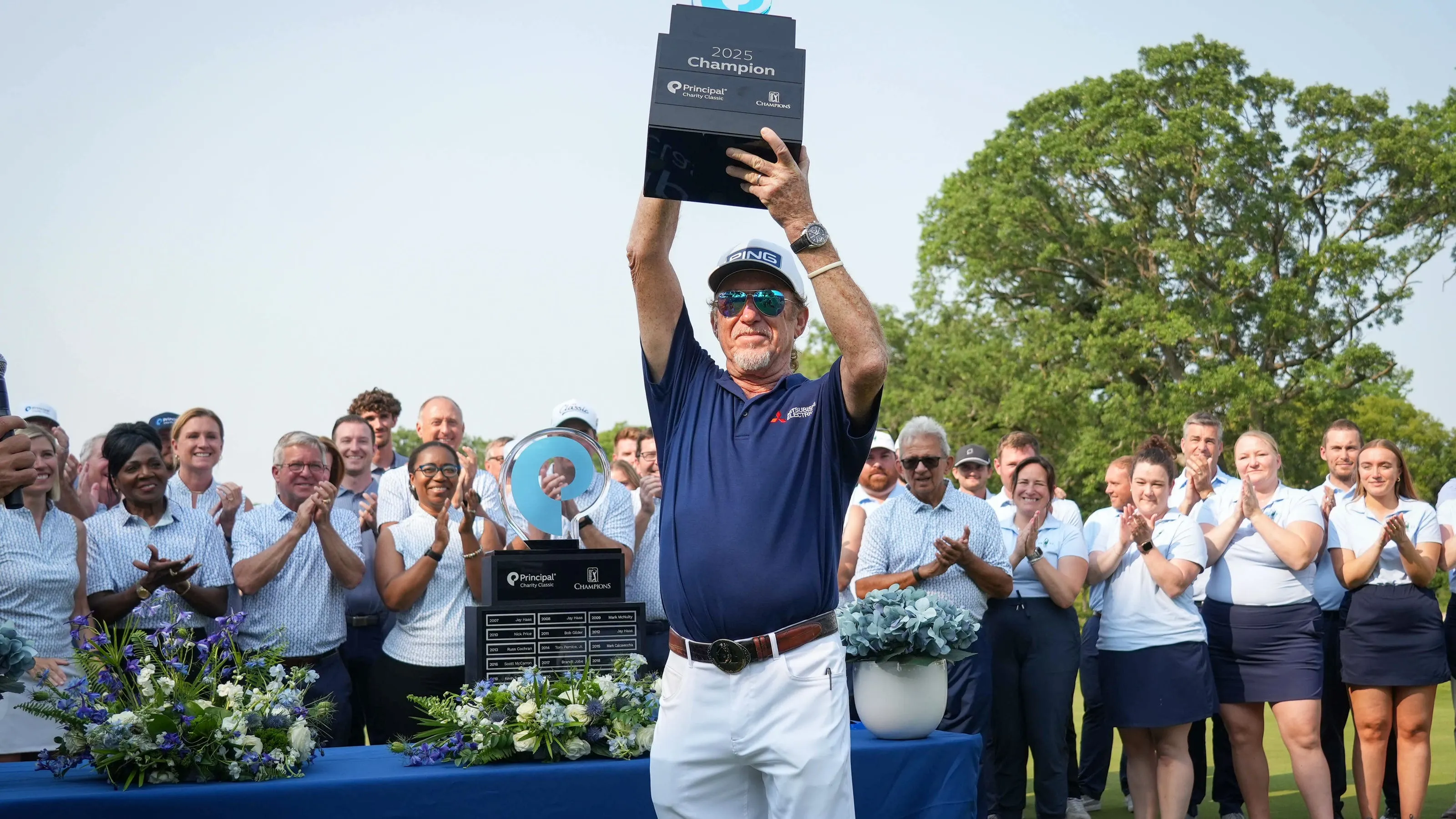 Lihat Foto: Miguel Angel Jiménez Menang Principal Charity Classic