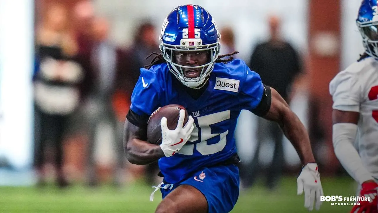 Touchdown & perebutan bola dari minicamp Giants