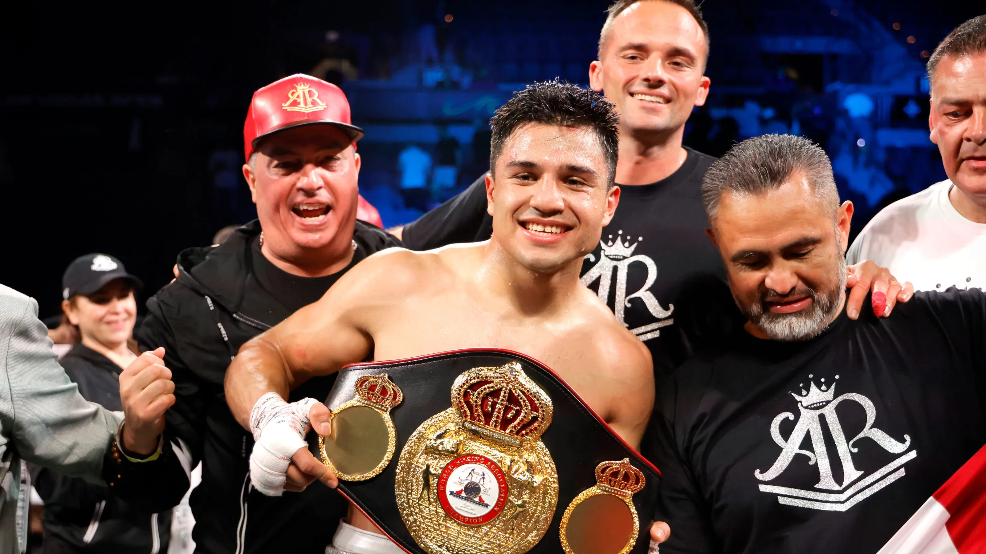 Armando Resendiz Kejutkan Caleb Plant: Sorotan, Analisis Ronde per Ronde